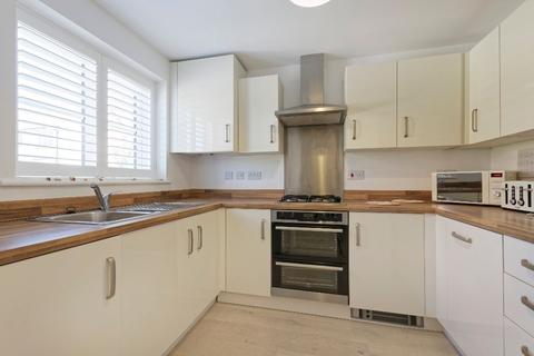 1 Blazer Close, Broadstairs, CT10 1FR
