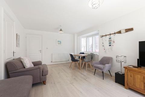 1 Blazer Close, Broadstairs, CT10 1FR