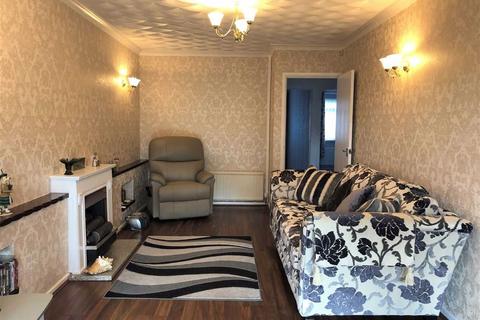 37 Dobbins Road, Barry, CF63 2NN