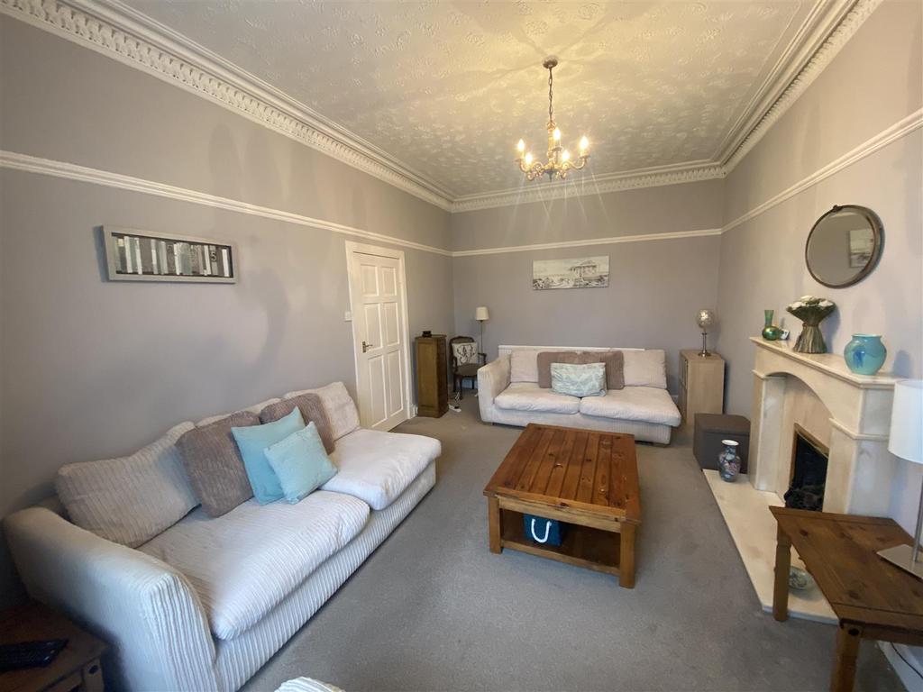 Graham Street, Wishaw 2 bed detached bungalow £164,950