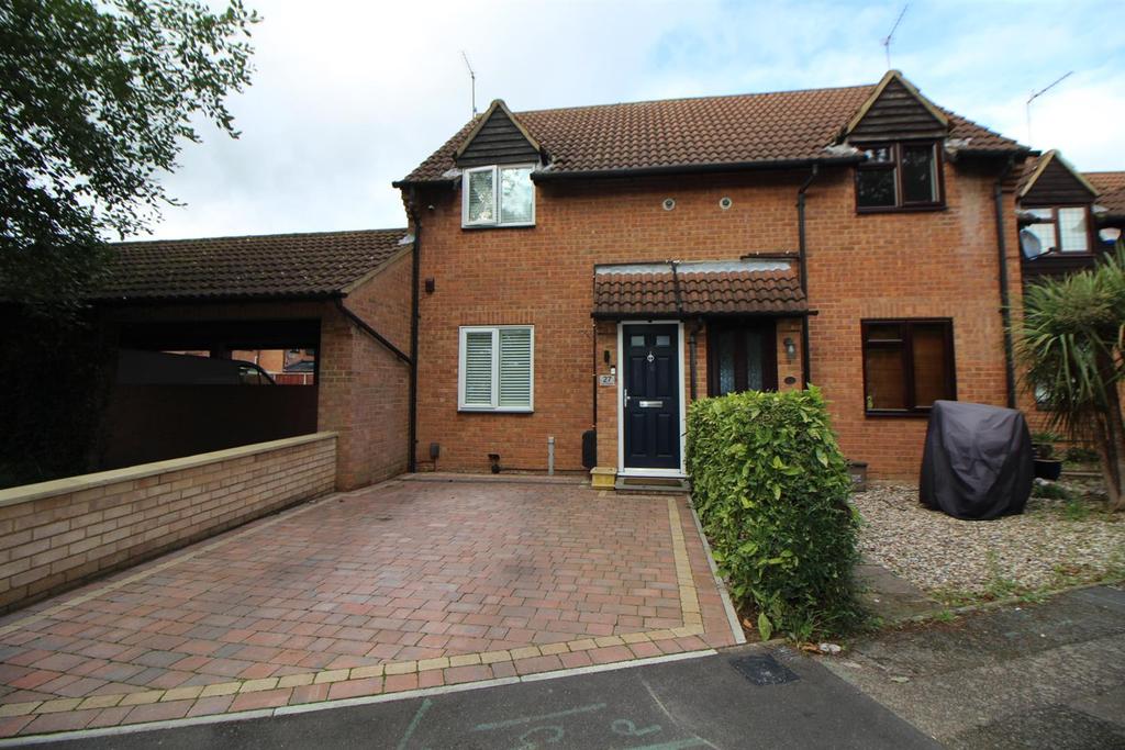 Lower Meadow, Cheshunt, Waltham Cross 2 bed end of terrace house £350,000