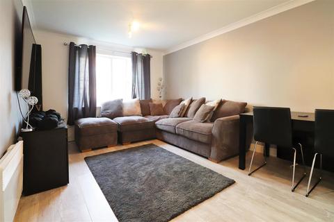 73 Covesfield, Gravesend, DA11 0EG