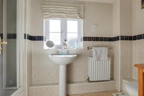 23 Chetney View, Iwade, Sittingbourne, ME9 8SQ
