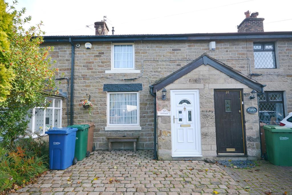 Long Lane, Heath Charnock, CHORLEY, PR6 2 bed cottage £250,000