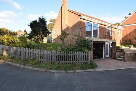 7 Bower Close, St Leonards-on-sea, TN37 7JX