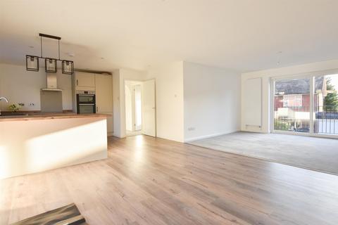 7 Bower Close, St Leonards-on-sea, TN37 7JX