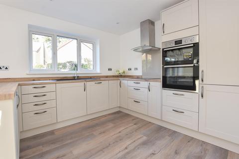 7 Bower Close, St Leonards-on-sea, TN37 7JX