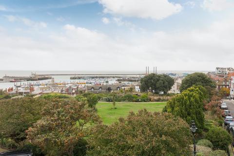 Flat 6, 14 Albion Place, Ramsgate, CT11 8HQ