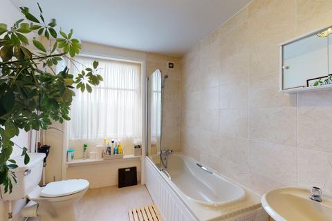 Flat 6, 14 Albion Place, Ramsgate, CT11 8HQ