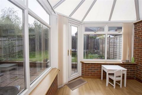 18 Curtis Croft, Shenley Brook End, Milton Keynes, MK5 7ET