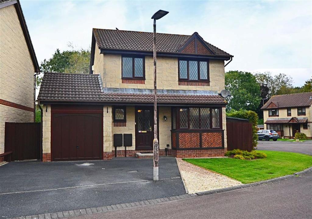 Essex Close, Churchdown 4 bed detached house £320,000