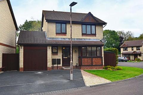 7 Essex Close, Churchdown, Gloucester, GL3 1NZ