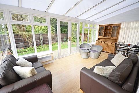 7 Essex Close, Churchdown, Gloucester, GL3 1NZ