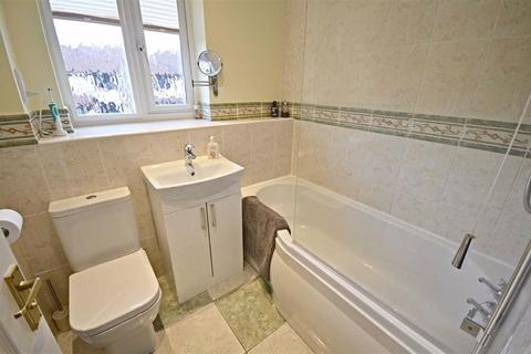 7 Essex Close, Churchdown, Gloucester, GL3 1NZ