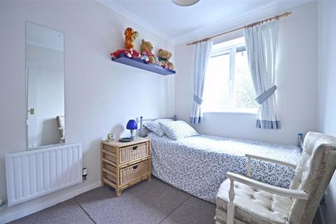7 Essex Close, Churchdown, Gloucester, GL3 1NZ