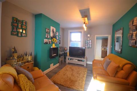 5 Birchmore Road, Gloucester, GL1 4DE