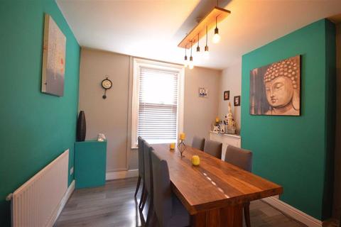 5 Birchmore Road, Gloucester, GL1 4DE