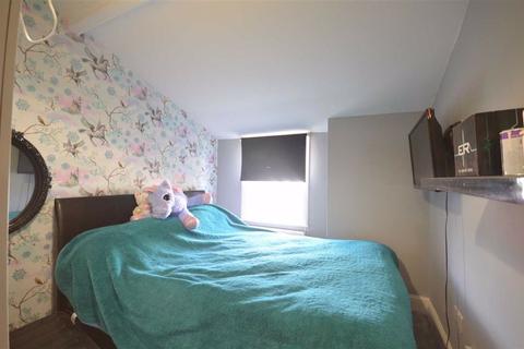 5 Birchmore Road, Gloucester, GL1 4DE
