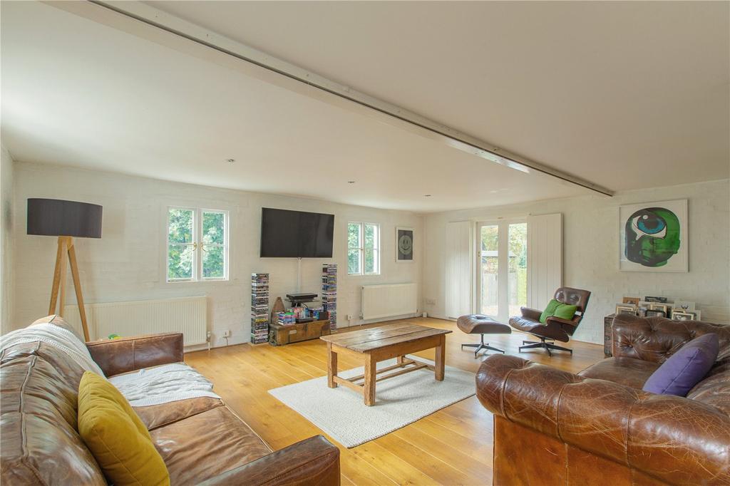 First Floor Sitting