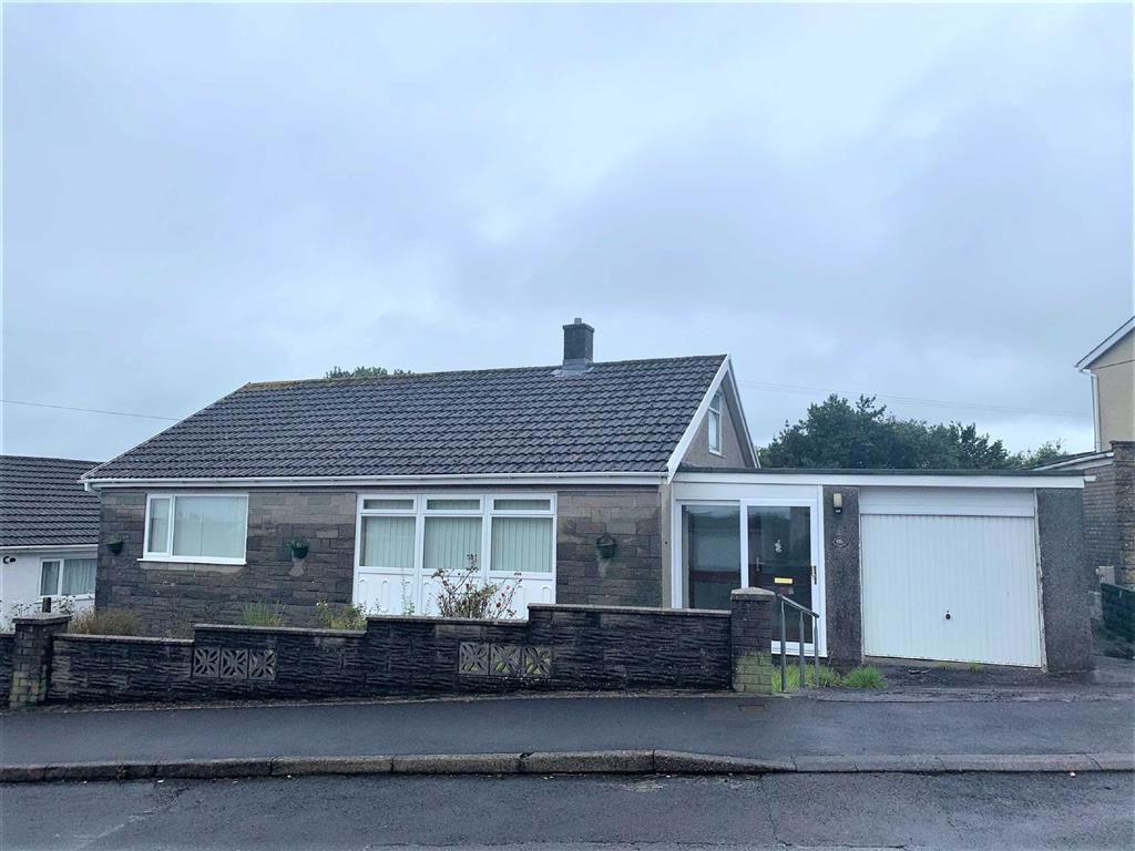 Hilltop, Swiss Valley, Llanelli 2 bed detached bungalow £130,000