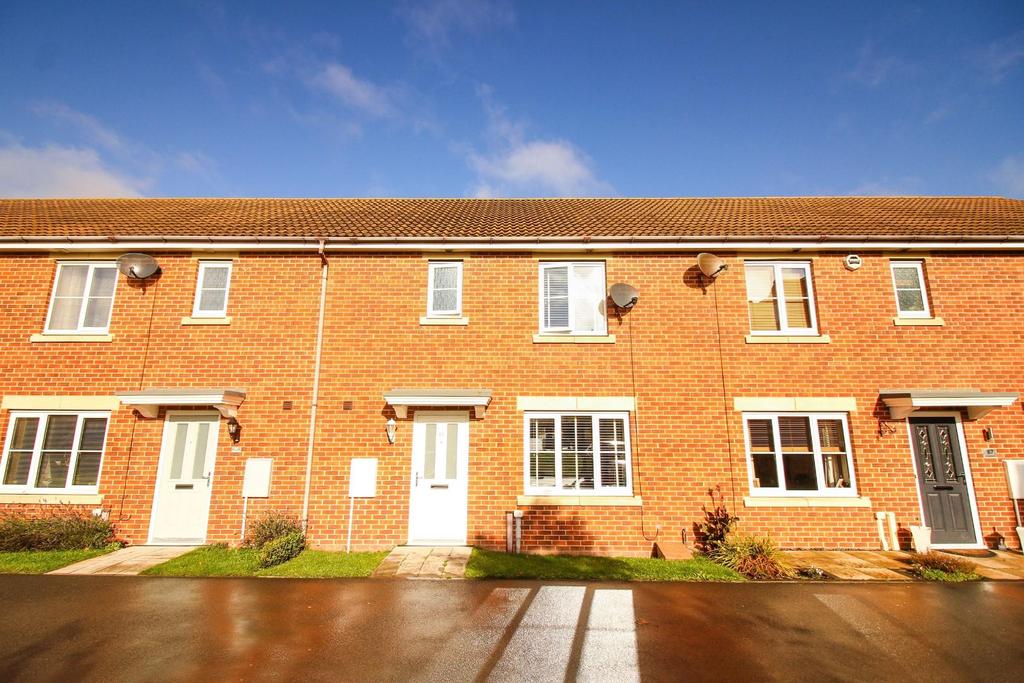 Dukesfield, Shiremoor, Newcastle Upon Tyne 3 bed terraced house £179,950