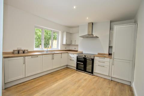 13 Deneside Road, Darlington, DL3 9HZ