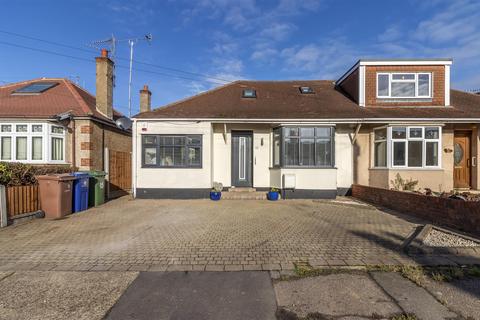 15 Vincent Close, Corringham, Stanford-le-hope, SS17 7QL