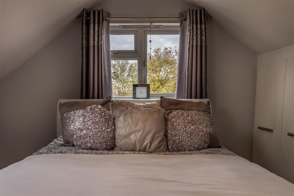 Bedroom 1 2nd.jpg