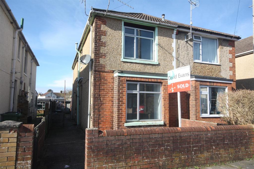 Wilmer Road, Eastleigh 3 bed semidetached house £240,000