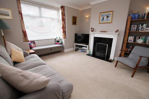 19 Chard Road, Exeter, EX1 3AY