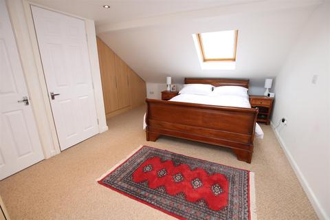 19 Chard Road, Exeter, EX1 3AY
