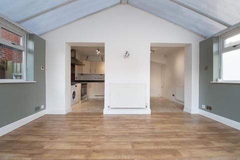 18 Lawson Avenue, Boroughbridge, York, YO51 9UU