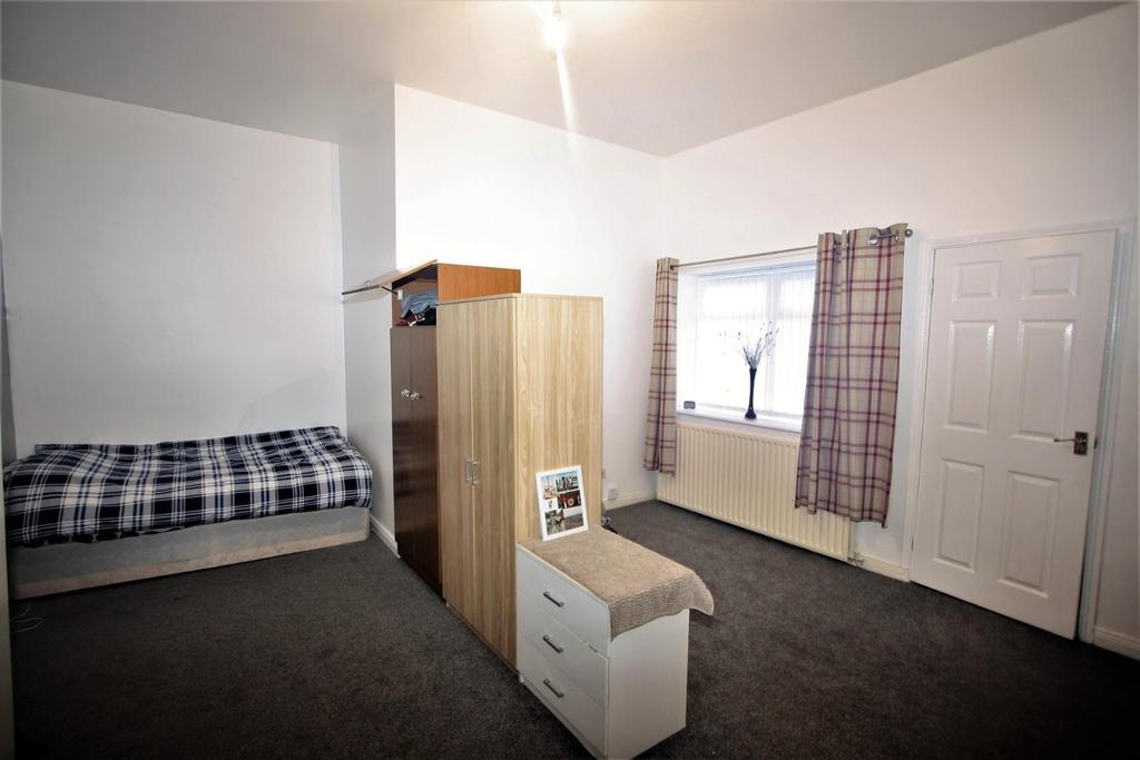 Flat 3 pic 4.JPG