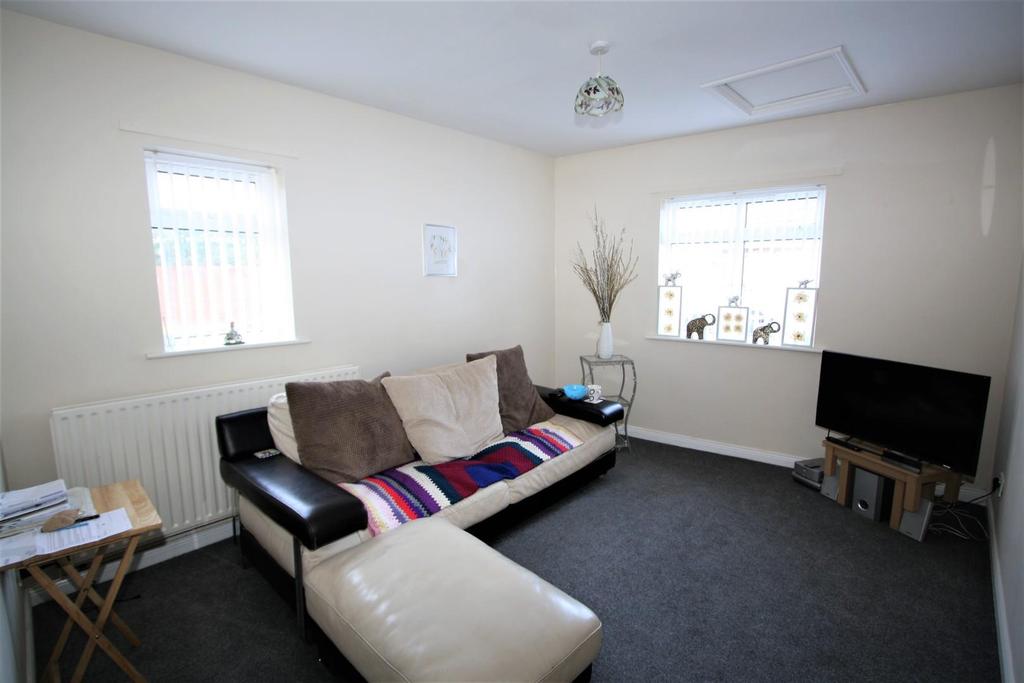 Flat 3 pic 5.JPG