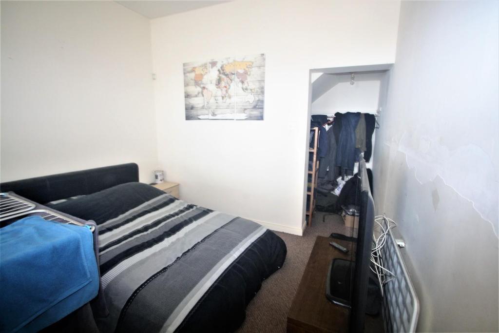Flat 4 pic 4.JPG