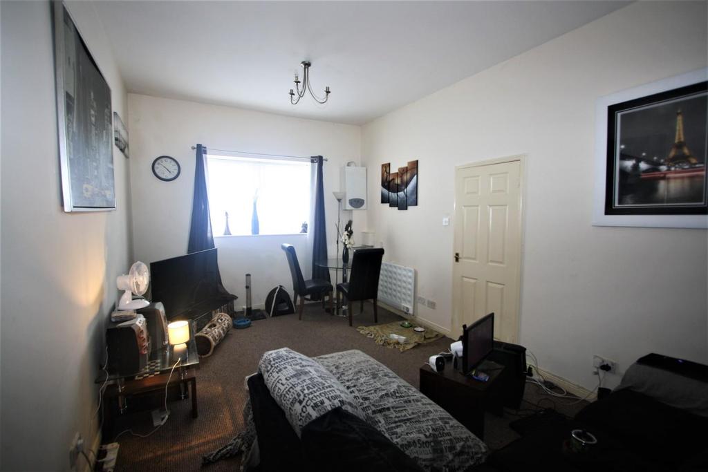 Flat 4 pic 5.JPG
