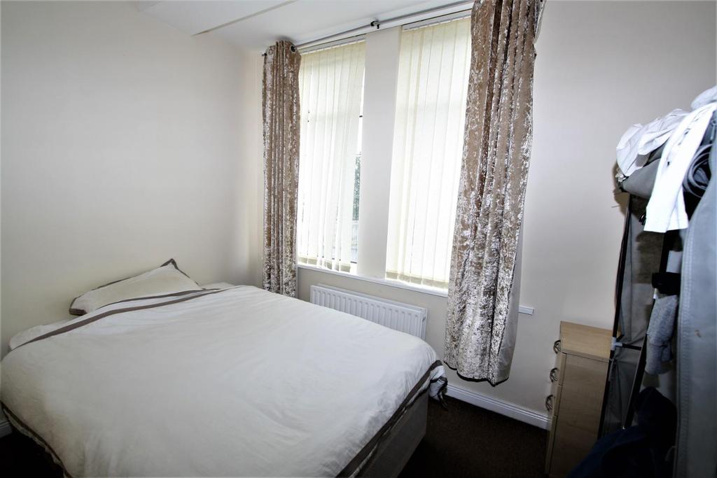 Flat 5 pic 2.JPG
