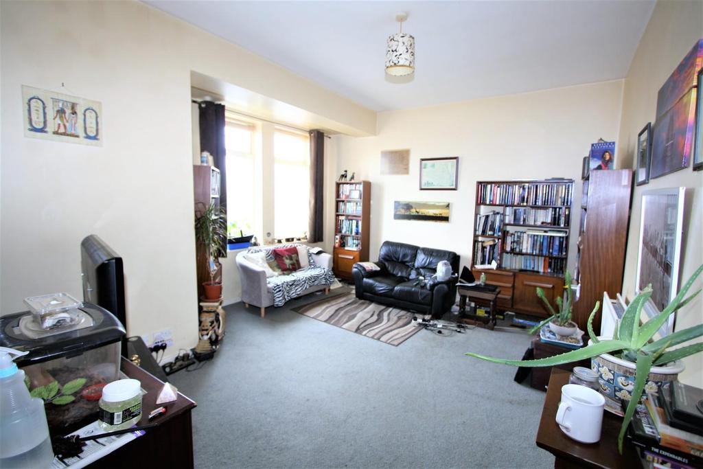 Flat 6 pic 5.JPG