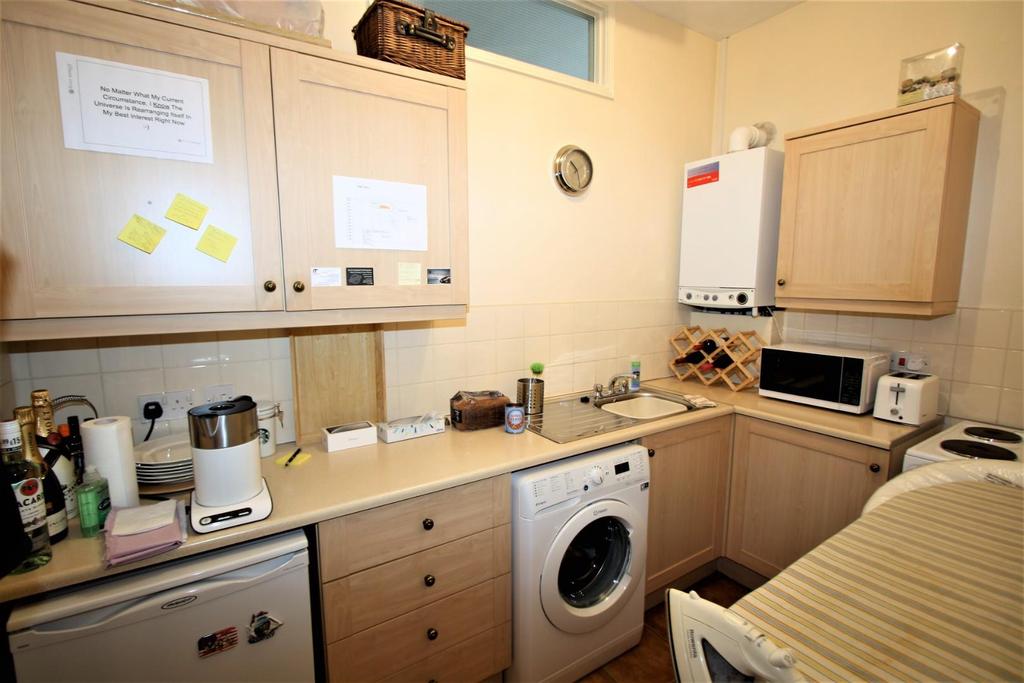 Flat 7 pic 4.JPG
