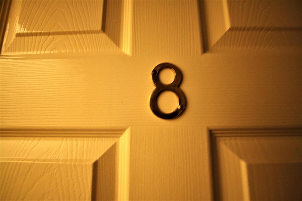Flat 8 pic 1.JPG