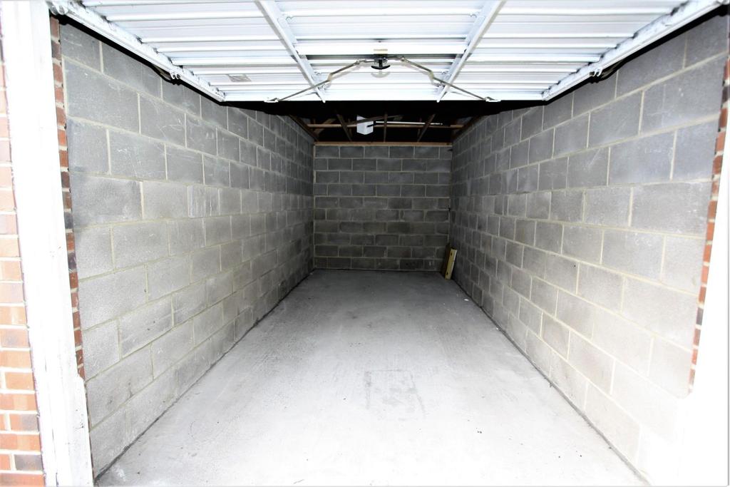Rear 5.JPG