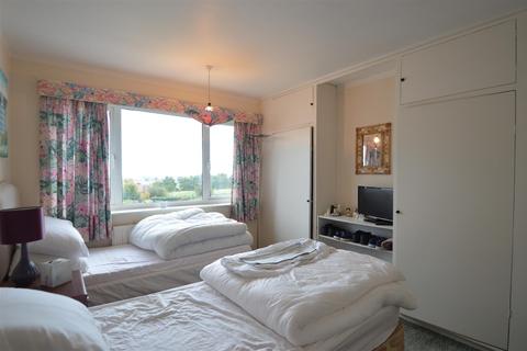 27 Cornwall Drive, Bayston Hill, Shrewsbury, SY3 0EP