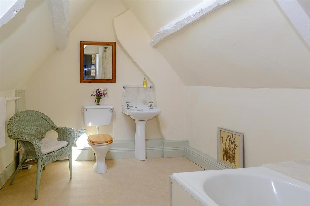 8342044-interior15.jpg
