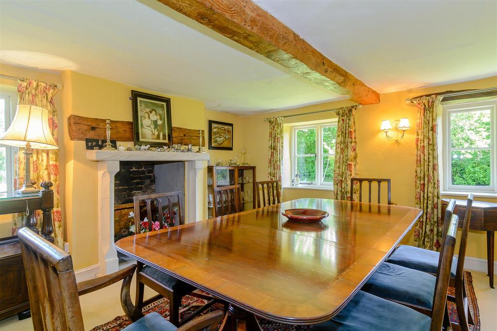 8342044-interior07.jpg
