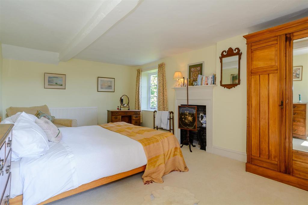 8342044-interior11.jpg