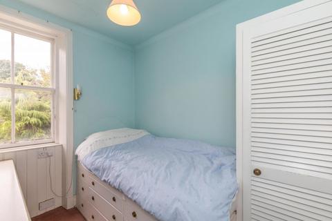 5 Roseburn Cliff, Edinburgh, EH12 6AL