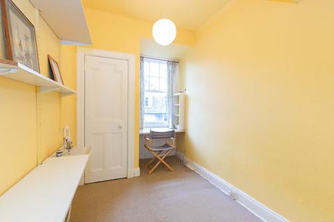 5 Roseburn Cliff, Edinburgh, EH12 6AL