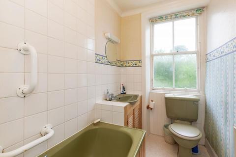 5 Roseburn Cliff, Edinburgh, EH12 6AL