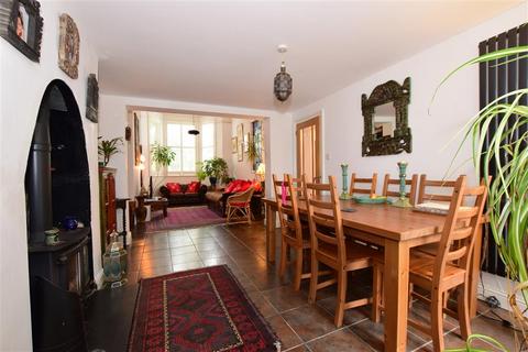 86 Coolinge Road, Folkestone, CT20 1EP
