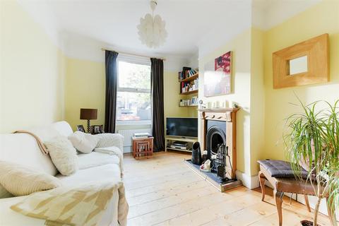 63 Braemar Road, Brentford, TW8 0NS